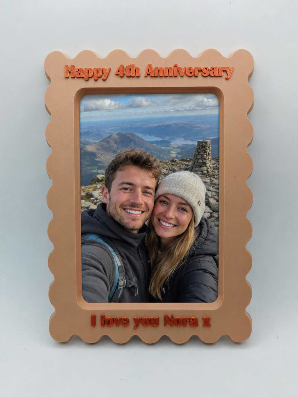 Scalloped Frame - Personalised Photo Frame with Custom Text in Scalloped Design